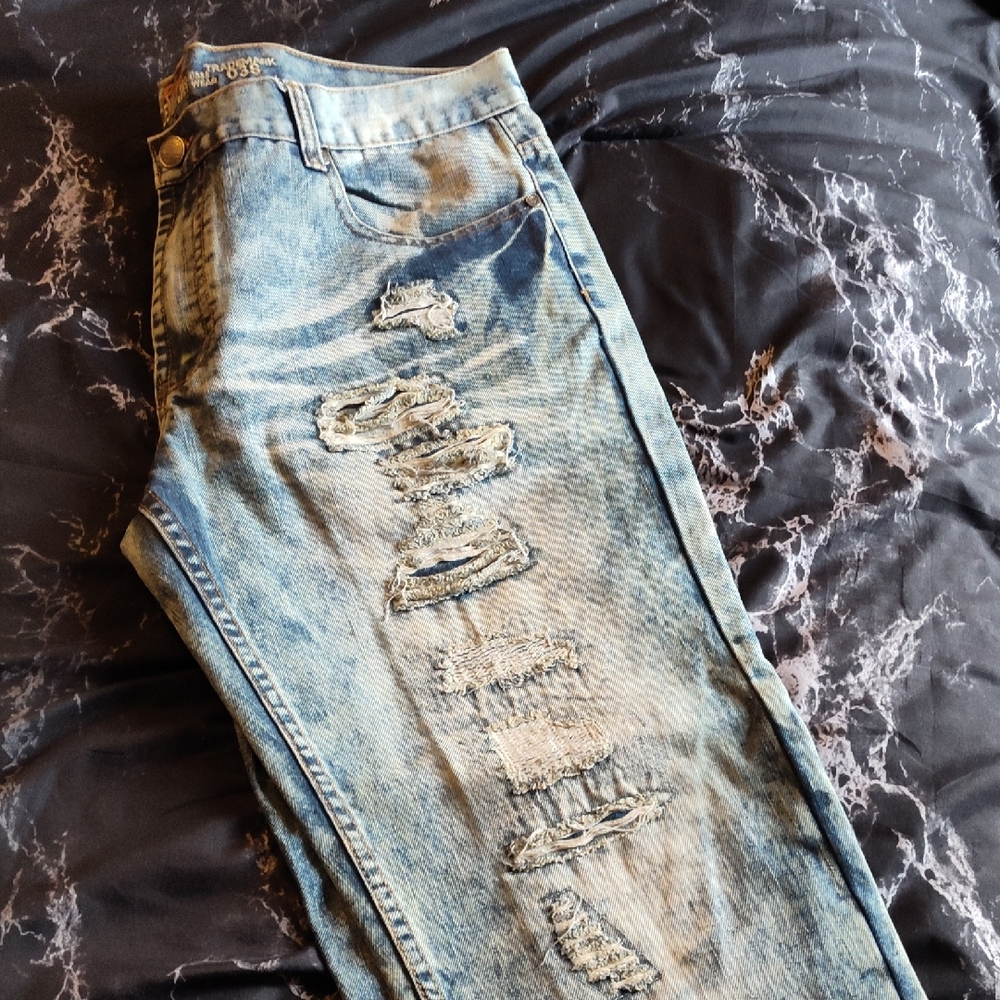 Men's Distressed Blue Jeans